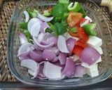 A picture of step 2 of Paneer Tikka Masala.