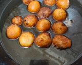 સુજીનાં ગુલાજાંબુ (Sooji gulabjamun recipe in gujarati) રેસીપી સ્ટેપ4ફોટો
