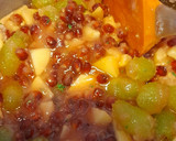 A picture of step 2 of Grape, apple, pommegranate jam with tym.