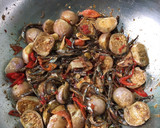 Foto langkah ke 6 dari resep Oseng Terong dan Teri.