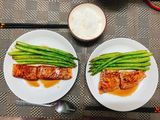 20p Cá hồi áp chảo sốt chanh ăn cùng măng tây giòn ngon khó cưỡng