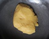 Foto langkah ke 5 dari resep Kroket Kentang Kari Sosis.
