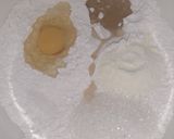 A picture of step 1 of Minnie Kabab pizza.