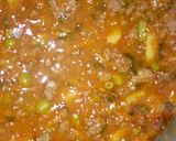 A picture of step 3 of Macaroni & minced meat plus potatoes & peas Recipe.