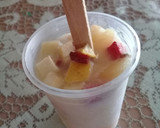 Foto del paso 6 de la receta: Frutiletas 🍭 🍑🥭🍌🍓🍏🍍 🥛🥛🥛