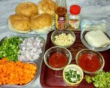 A picture of step 8 of Cheesy veg pockets buns.