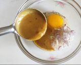 A picture of step 1 of Karandi Omelette.