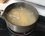 A picture of step 1 of Shrimp Linguine.