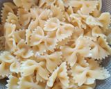 A picture of step 2 of FARFALLE PASTA with VEGGIES.