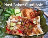 Foto langkah ke 4 dari resep Nasi Bakar Cumi Asin.