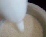 A picture of step 4 of Parle g biscuit banana ice cream.