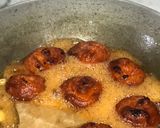A picture of step 6 of Chhana'r Jilapi or Chhena (Paneer) Jalebis.