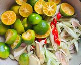 Hình bước làm 4 của món Chân gà ngâm sả tắc