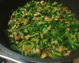 Pas rețetă Shakshuka verde (cu ciuperci și mangold) 2 fotografie
