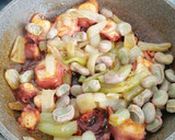 Foto del paso 9 de la receta: Pak choi salteado con pulpo y habas