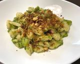 Foto del passaggio 11 della ricetta Cavatelli con broccoli, alici, peperoncino e pane fritto