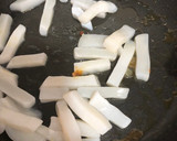 Foto del paso 7 de la receta: Mejillones con pota en salsa al curry