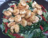 Foto langkah ke 3 dari resep Tumis Kangkung Udang.