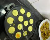 Hình bước làm 3 của món Bánh khọt tôm thịt