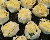 Foto del paso 5 de la receta: Canastitas de acelga y salsa blanca