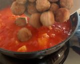 Foto del paso 10 de la receta: Albóndigas con sepia y guisantes