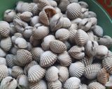 Foto langkah ke 1 dari resep Kerang Saos Padang.