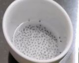 A picture of step 3 of Mint leaves and lemon grass juice.