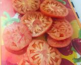 Foto del paso 1 de la receta: Carpaccio de tomate con Aguacate !