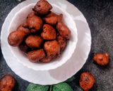 गुड़ के गुलगुले (Gud ke gulgule recipe in Hindi) रेसिपी चरण 5 फोटो