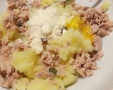 A picture of step 2 of Peperoni ripiene - tuna stuffed romano peppers.