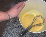 Foto del paso 1 de la receta: Bizcochuelo con tan solo 4 ingredientes