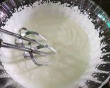 A picture of step 1 of Rose lassi.