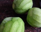A picture of step 1 of Chickpeas pickle.