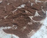 A picture of step 7 of Tiramisu cheesecake.