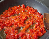 Foto del paso 1 de la receta: Merluza con salsa puttanesca