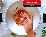 Foto langkah ke 4 dari resep Sambal Goreng Labu Siam.