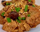 Hình bước làm 4 của món Thịt bắp giò kho măng, nấm hương