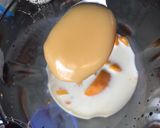 Gambar langkah 2 resipi Mango Shake.