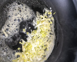 Foto del paso 2 de la receta: Lasaña de espárragos y atún