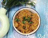 A picture of step 4 of White Parwal/Pointed Gourd Curry.
