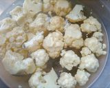 A picture of step 1 of Honey Garlic Cauliflower.