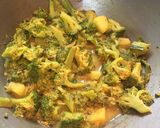 A picture of step 7 of Broccoli Curry.