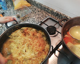 Foto del paso 3 de la receta: Fideos fritos con langostinos y emulsión de pimientos piquillo