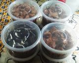 Foto langkah ke 3 dari resep Puding Coklat topping Biskuit.