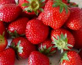 صورة لخطوة 1 من وصفة مربى الفراولة المنزلي🍓🍓🍋