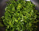A picture of step 1 of Spinach Raita.