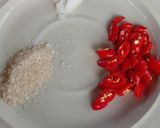 Foto langkah ke 3 dari resep 64. Judul : Acar Kulit Semangka.