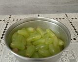 A picture of step 1 of Pomegranate, grapes juice.