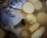 Gambar langkah 2 resipi Sup ikan dan tofu telur.