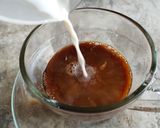 Foto langkah ke 3 dari resep Hot Coffe Latte.